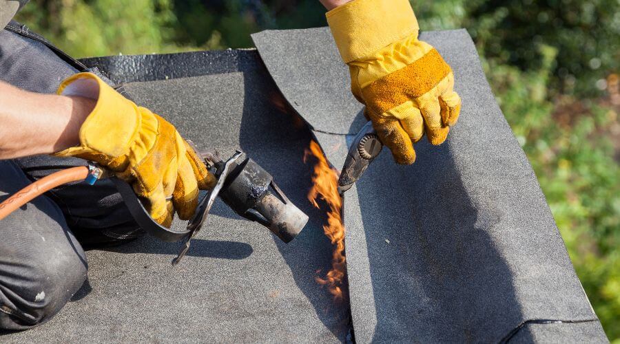 Expert Emergency Roof Repairs services in Ledger, MT